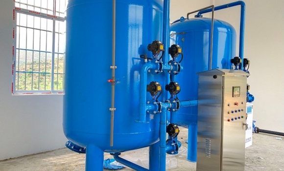 農村人飲-處理量每小時40噸解決河水凈化過濾