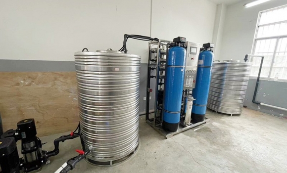 廣西田陽第四中學(xué)直飲水系統(tǒng) 1噸/時反滲透設(shè)備